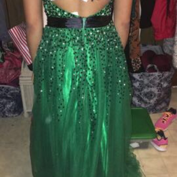 Prom/Evening Gown - Picture 2 of 2